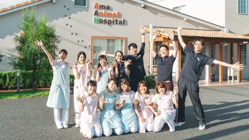 スタッフの集合写真